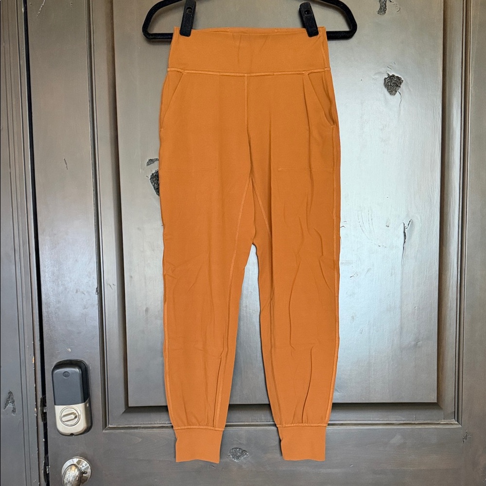 Lululemon Athletica Brown Stretchy Jogger Pants Size 6